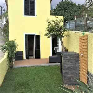 Casa Amarela Vila